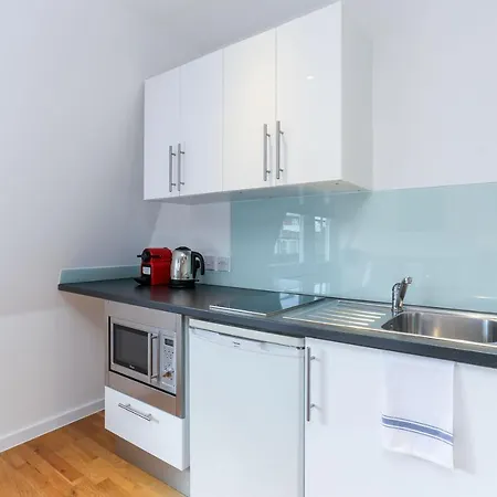 Russell Square Serviced Apartments By Concept Apartments-2